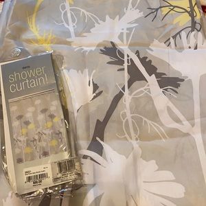 InterDesign daisy shower curtain